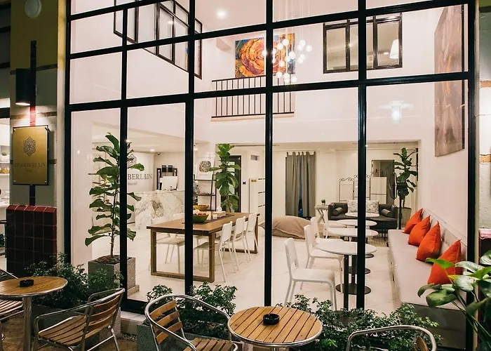 Chamberlain Hostel