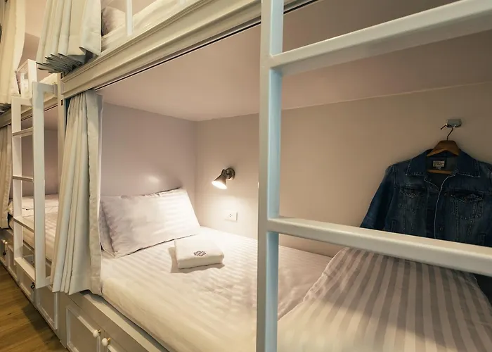 Chamberlain Hostel