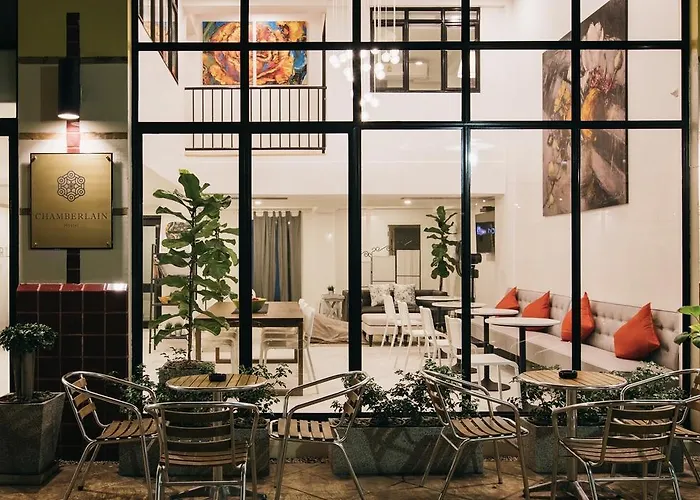 Chamberlain Hostel